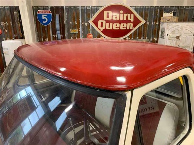 1970 White Ford F-250 Pickup Truck