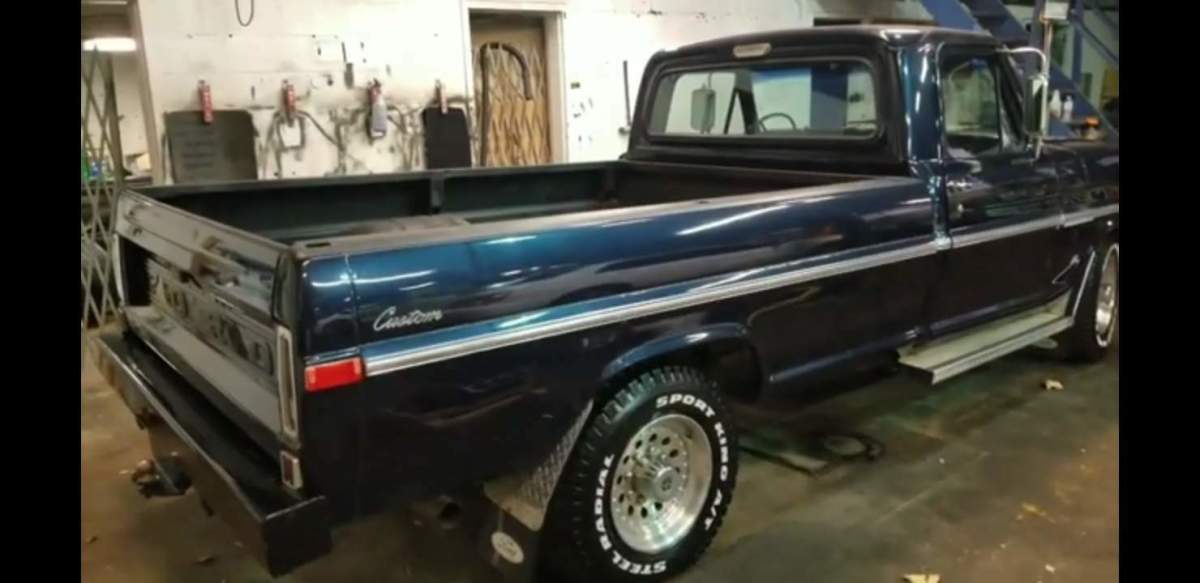 1970 Dark Blue Ford F-250 Standard Cab Pickup