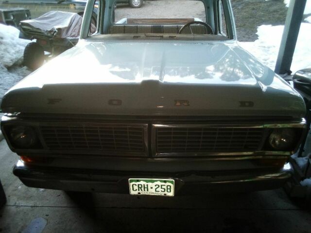 1970 Blue Ford F-100
