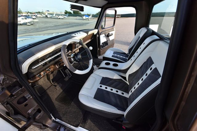 1970 Ford F-100 Standard Cab Pickup