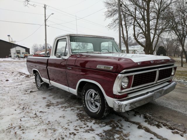 1970 white red Ford F-100