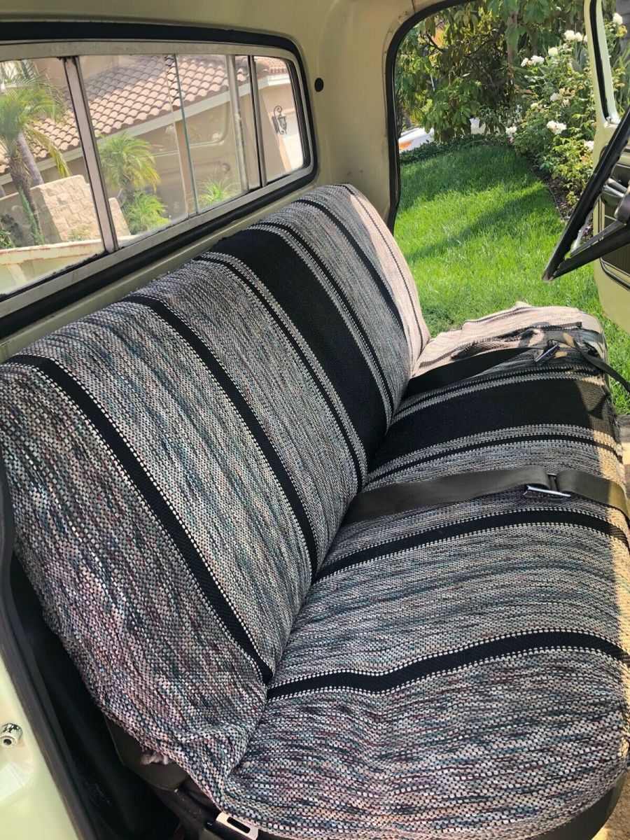 1970 Light green/dark green Ford F-250 Standard Cab Pickup