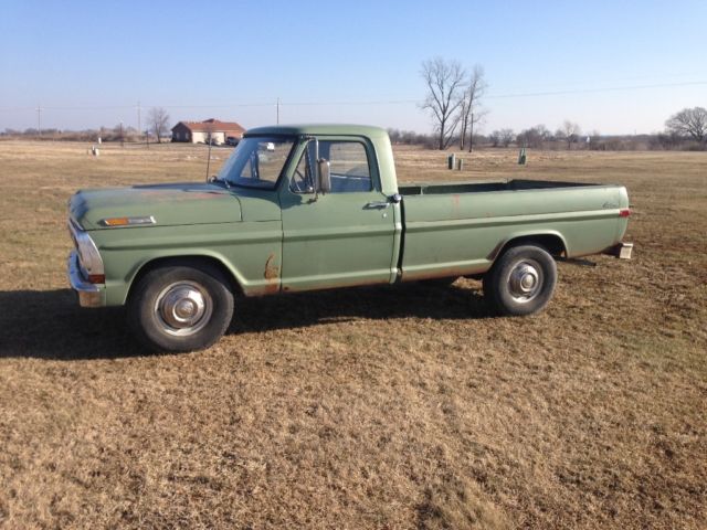 1970 Green Ford F-250 Standard Cab Pickup