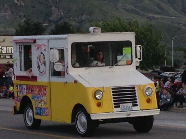 1970 White Ford Other Cab & Chassis