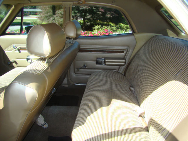1970 Cream Ford LTD Sedan
