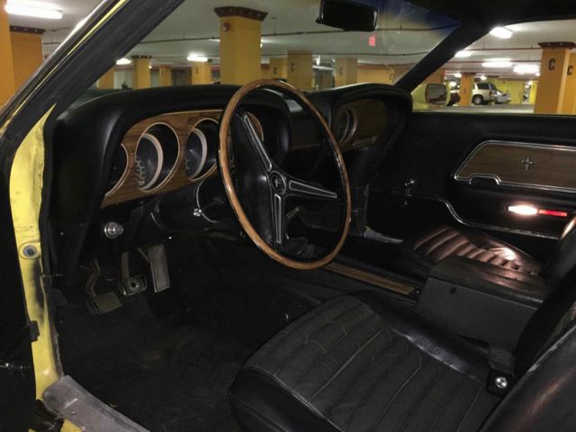 1970 Yellow Ford Mustang Fastback