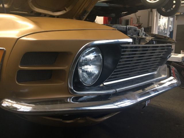 1970 Gold Ford Mustang Coupe