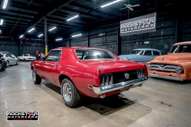 1970 Red Ford Mustang --