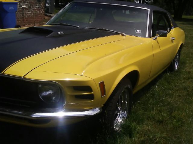 1970 Competition Yellow Ford Mustang Coupe