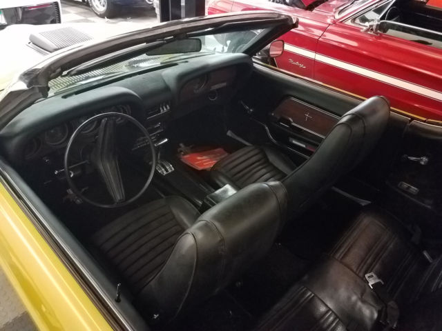 1970 Medium Gold Metallic Ford Mustang Convertible