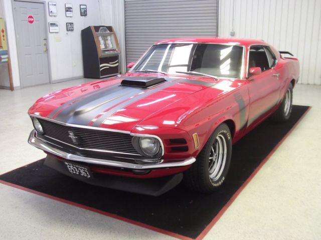 1970 Red Ford Mustang
