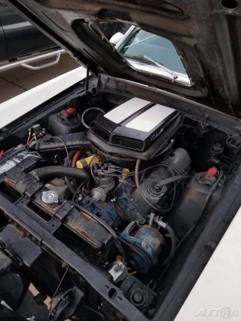 1970 White Ford Mustang Coupe