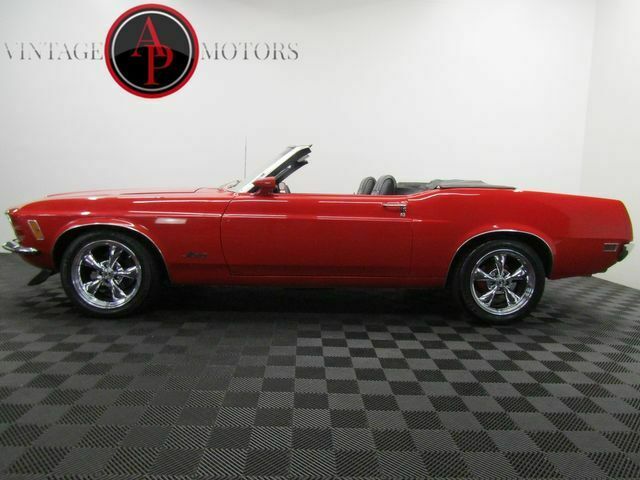 1970 Red Ford Mustang --
