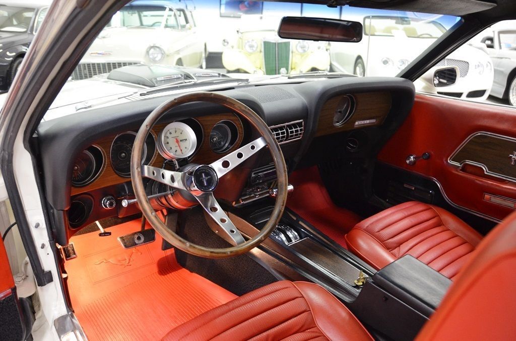 1970 White Ford Mustang 2 DOOR