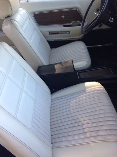 1970 Red Ford Mustang U/K