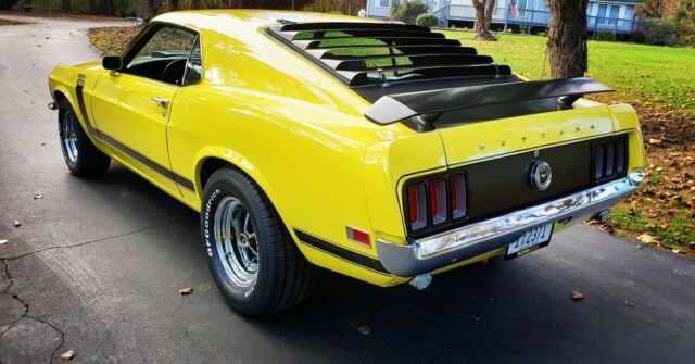 1970 Yellow Ford Mustang Coupe