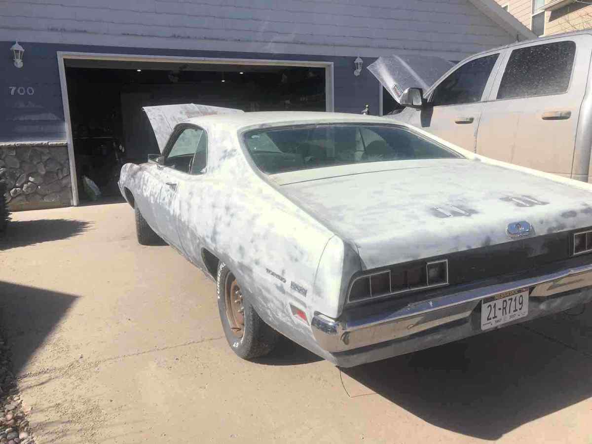 1970 Green Ford Torino 500 Sports car