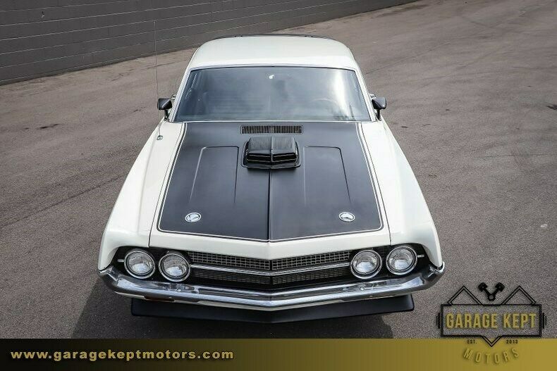 1970 White Ford Torino Coupe