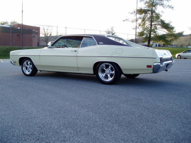 1970 Yellow Ford XL Sedan