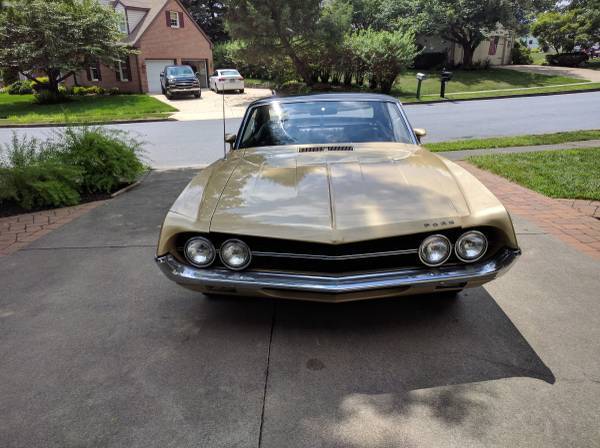 1970 Gold Ford Fairlane Coupe