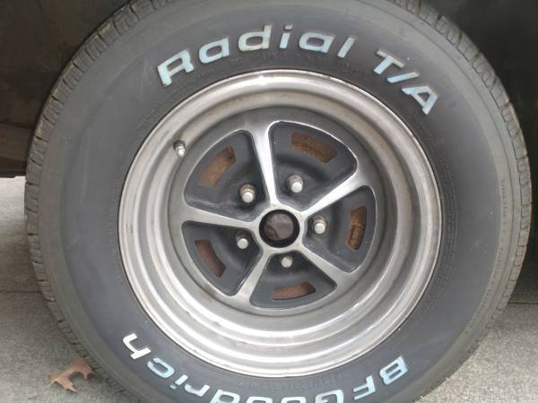 1970 Gold Ford Fairlane Coupe