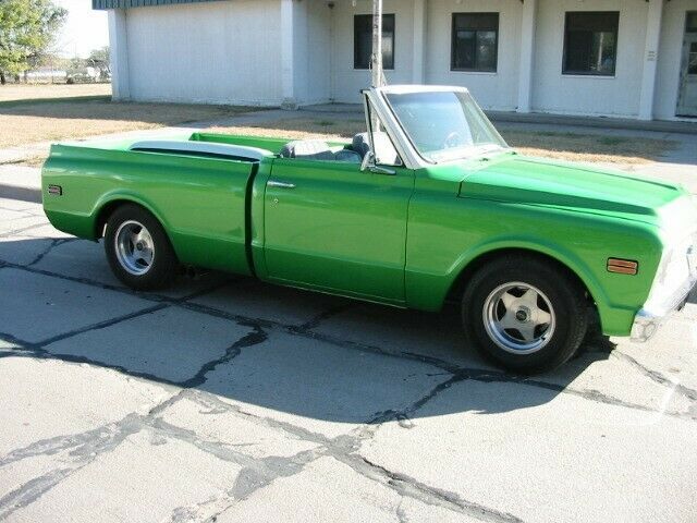 1970 Green Chevrolet C-10 Standard Cab Pickup