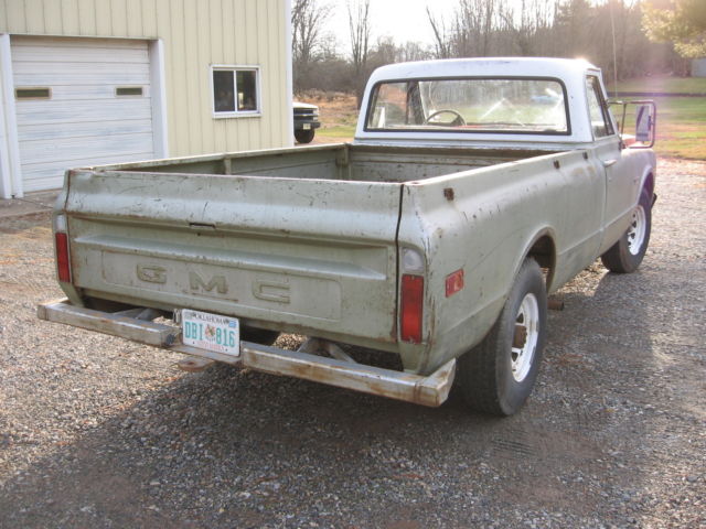 1970 Gray GMC 2500 pickup