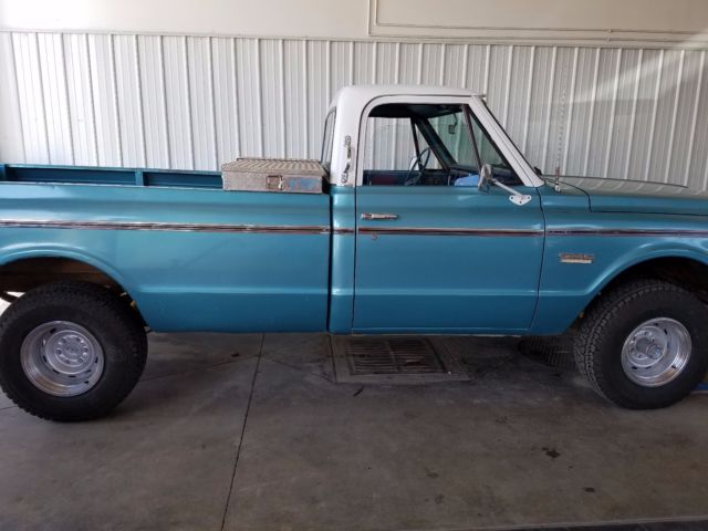 1970 Blue GMC Sierra 1500
