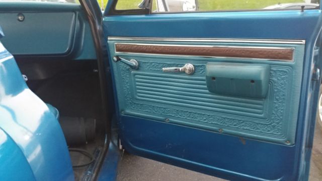 1970 Blue Chevrolet C-10 Standard Cab Pickup