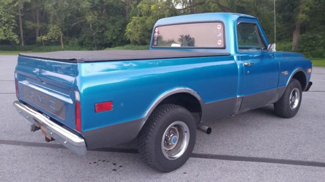 1970 Blue Chevrolet C-10 Standard Cab Pickup