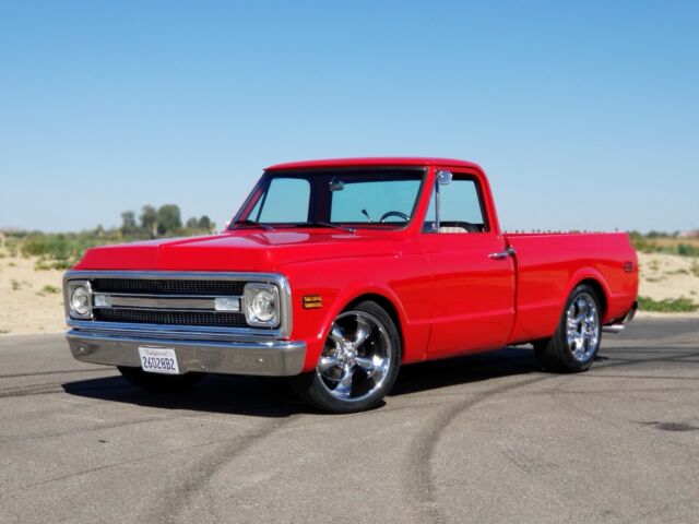 1970 Red Chevrolet C-10