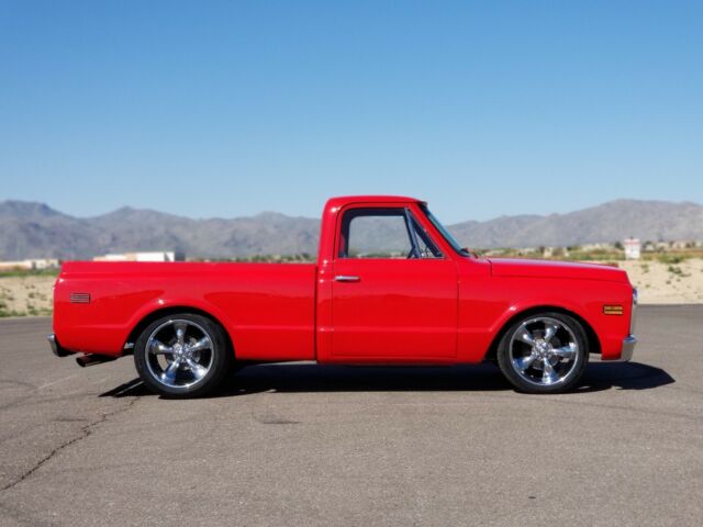 1970 Red Chevrolet C-10