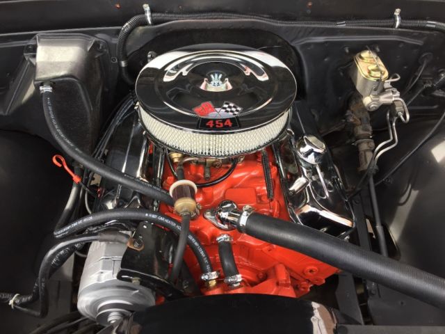 1970 Orange Chevrolet C-10 Standard Cab Pickup