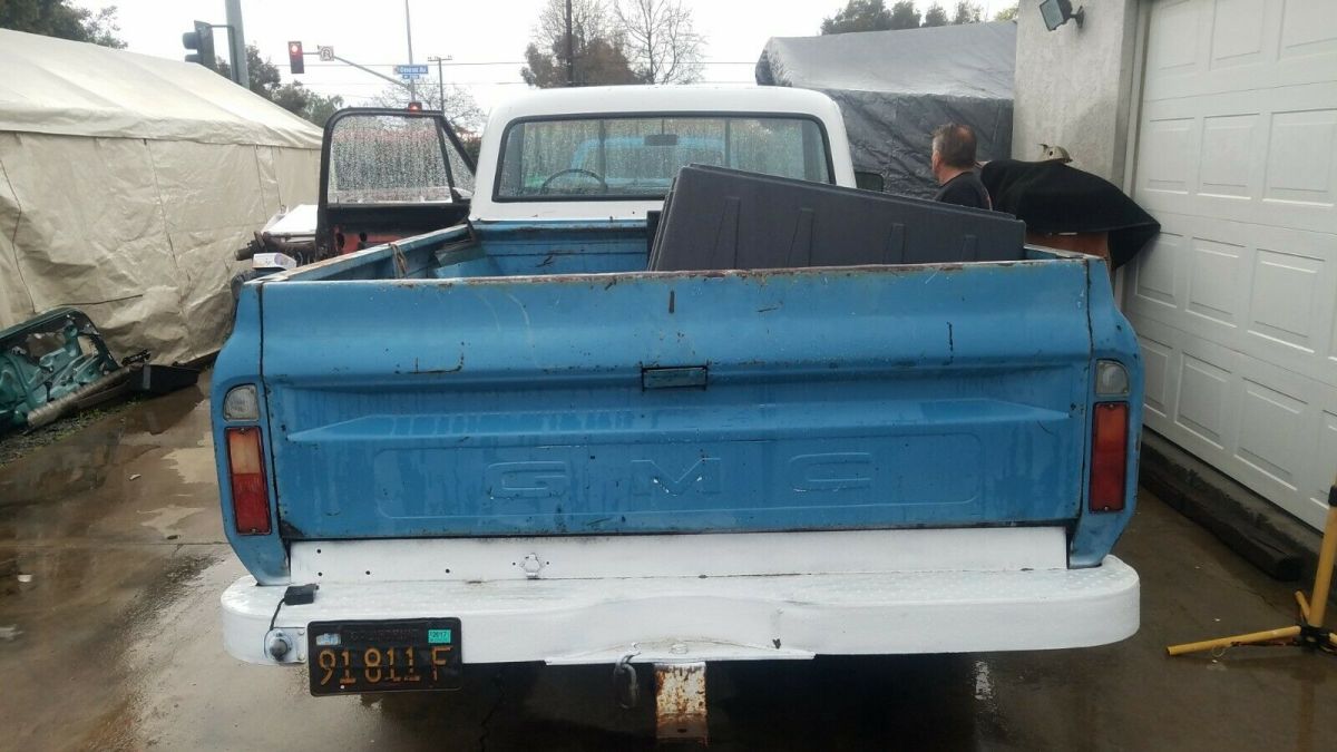 1970 Blue GMC 2500 Pickup Truck