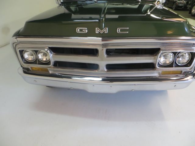 1970 Green GMC SUPER CUSTOM Pickup Truck