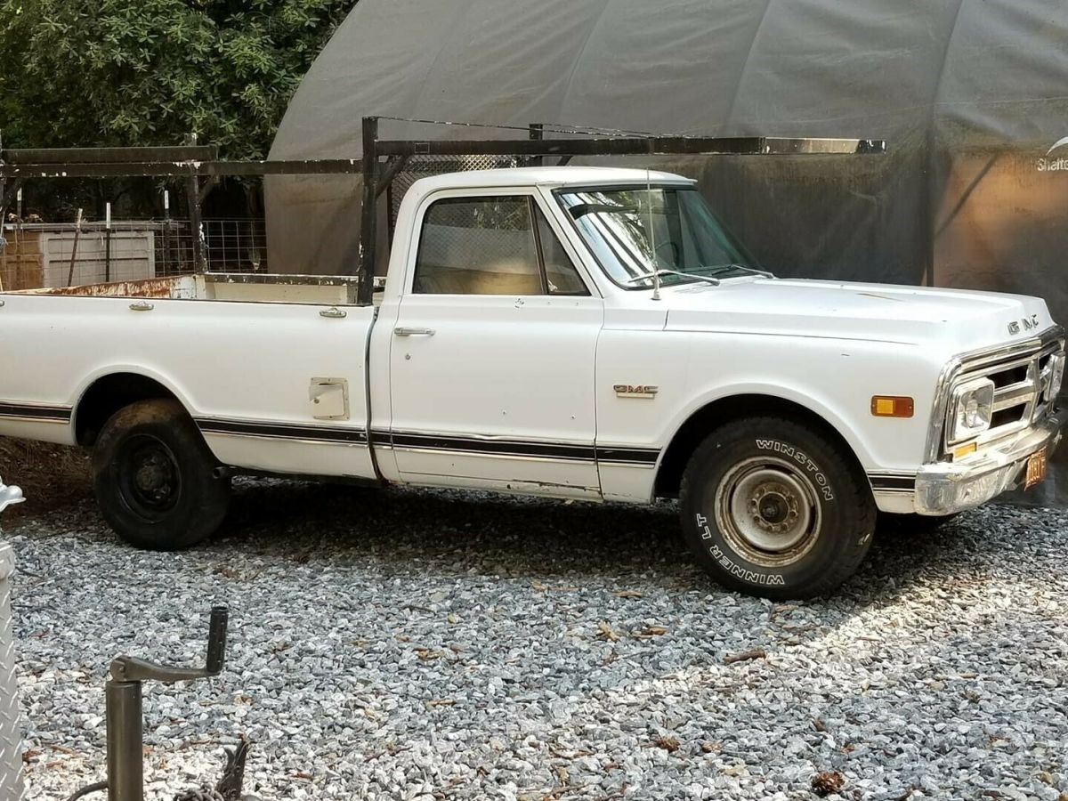 1970 White GMC Sierra 2500 Standard Cab Pickup