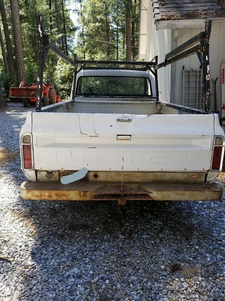 1970 White GMC Sierra 2500 Standard Cab Pickup