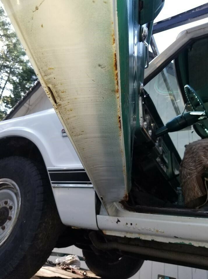 1970 White GMC Sierra 2500 Standard Cab Pickup