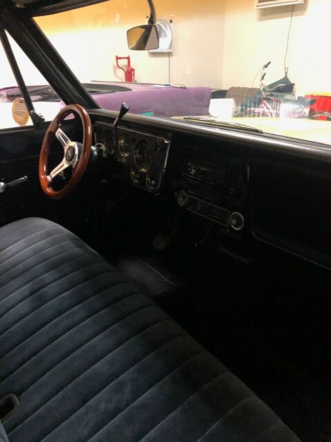 1970 Yellow GMC 1500 Standard Cab Pickup