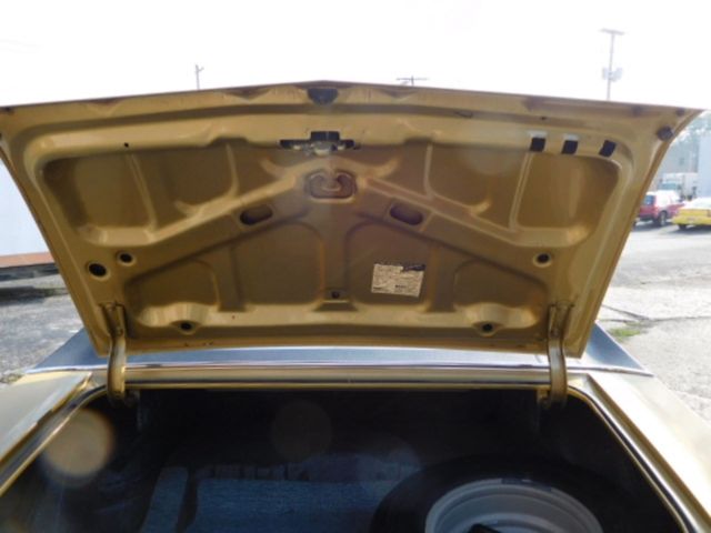 1970 Gold Chevrolet Chevelle Coupe