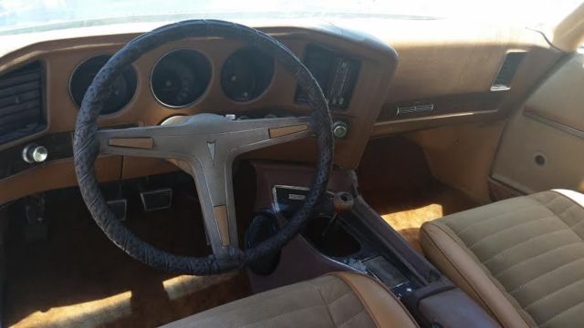 1970 Blue Pontiac Grand Prix Coupe