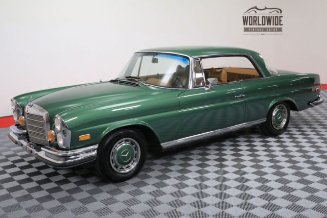 1970 Green Mercedes-Benz 280SE
