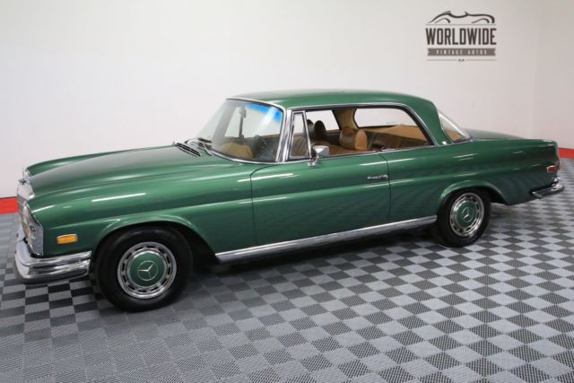 1970 Green Mercedes-Benz 280SE