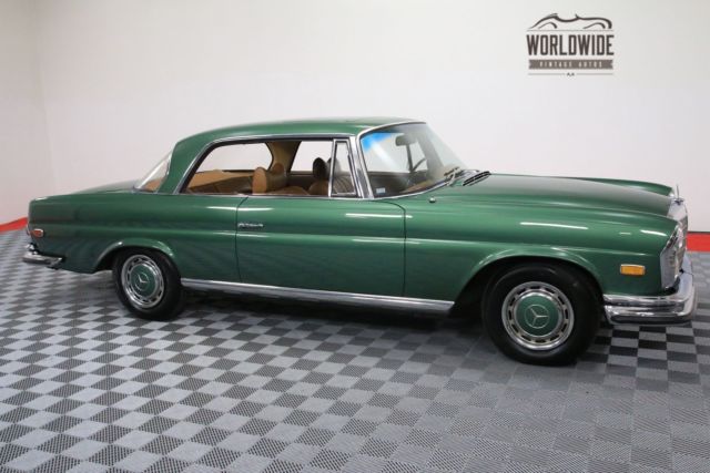 1970 Green Mercedes-Benz 280SE
