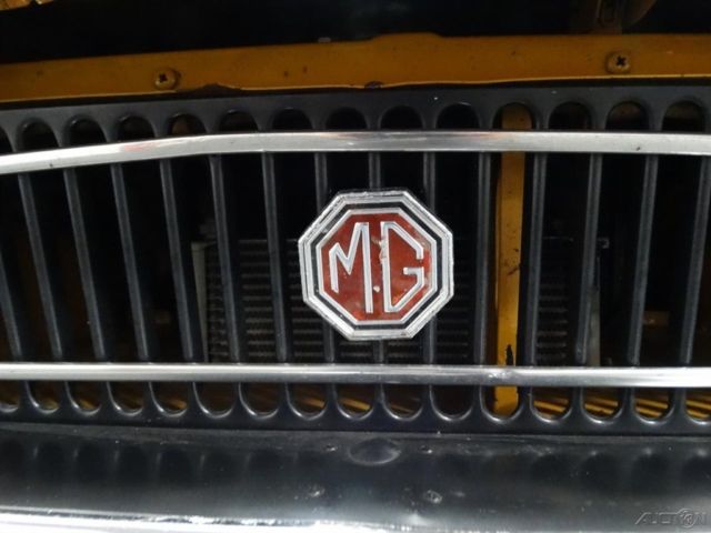 1970 Orange MG MGB