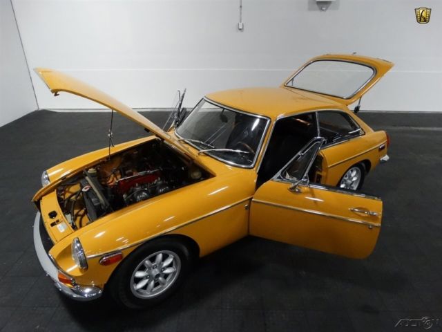 1970 Orange MG MGB