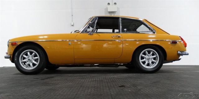 1970 Orange MG MGB