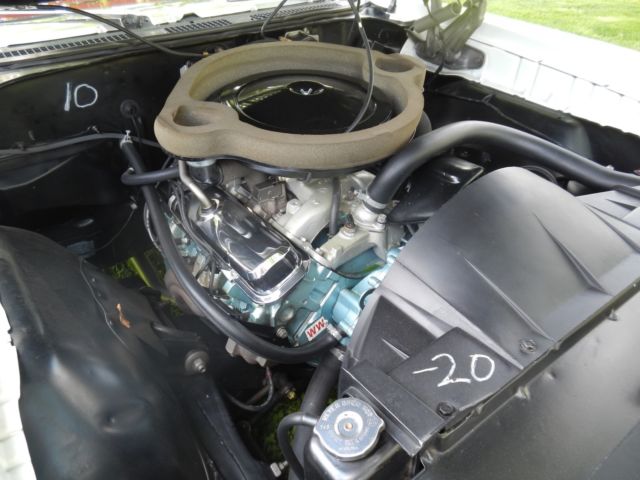 1970 White Pontiac GTO Coupe