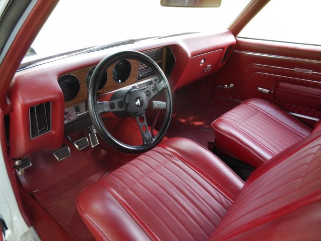 1970 White Pontiac GTO Coupe