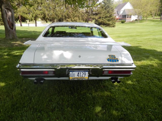 1970 White Pontiac GTO Coupe